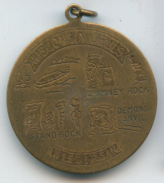 Vintage Wisconsin Dells Key Chain Medal Fob Souvenir - SS435