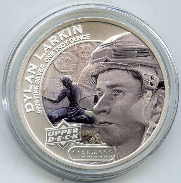 2017 Dylan Larkin 9999 Silver 1 oz $5 Coin Upper Deck - Cook Islands H811