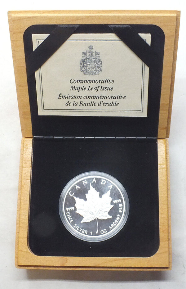 1979 - 1989 Canada $5 Maple Leaf 9999 Silver 1 oz Coin + Wooden Box - J152